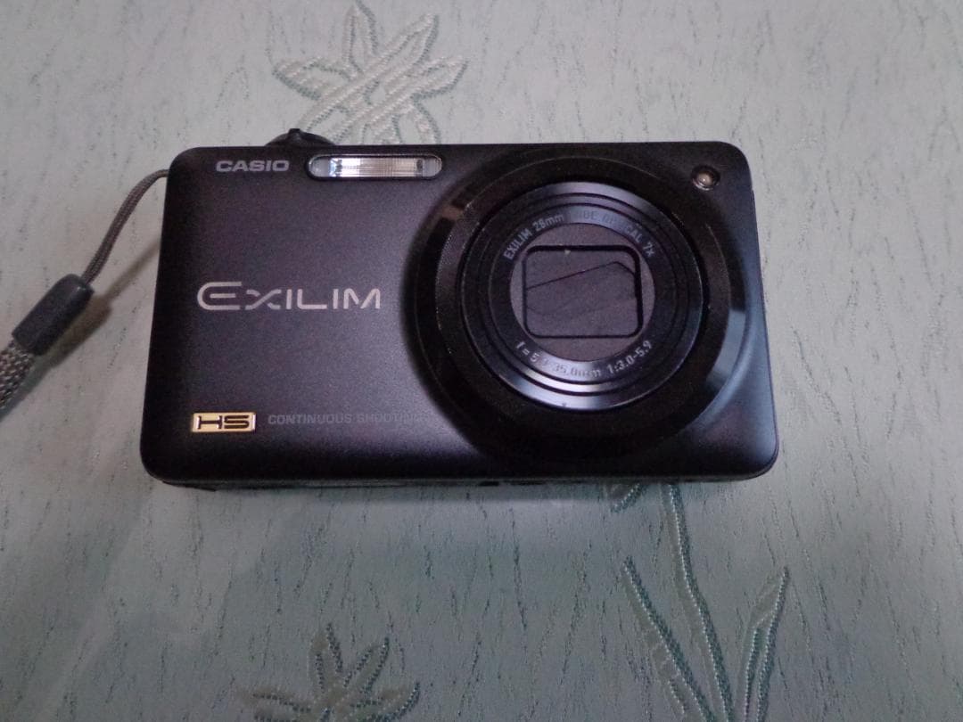 【美品】 CASIO EXILIM EX-ZR10 コンデジ 箱付き