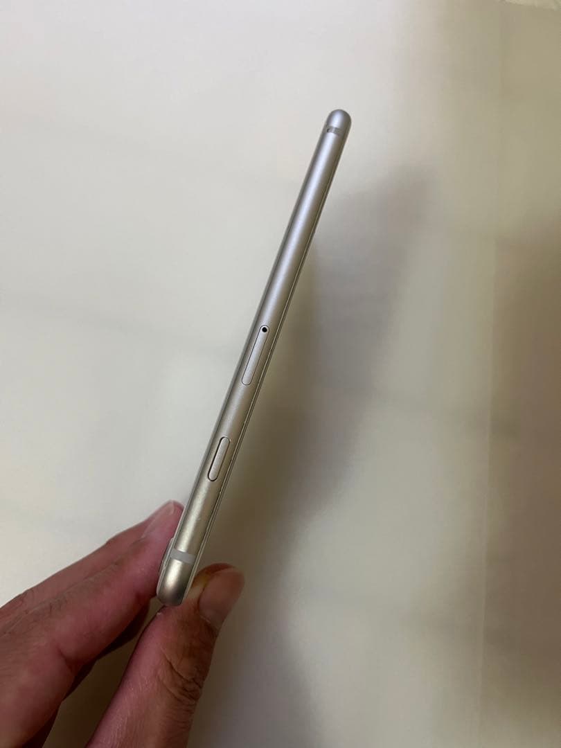 iPhone8 64GB 初期化済み シルバー ホワイト