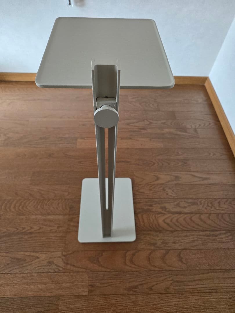 ミュージアム★サイドテーブル ST-114 スチール★ベージュ