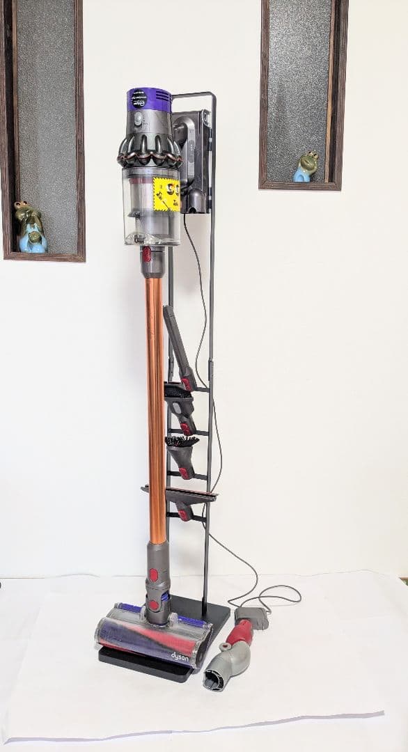 【50分稼働】ダイソン掃除機V10 新品スタンド付きフルセット　②