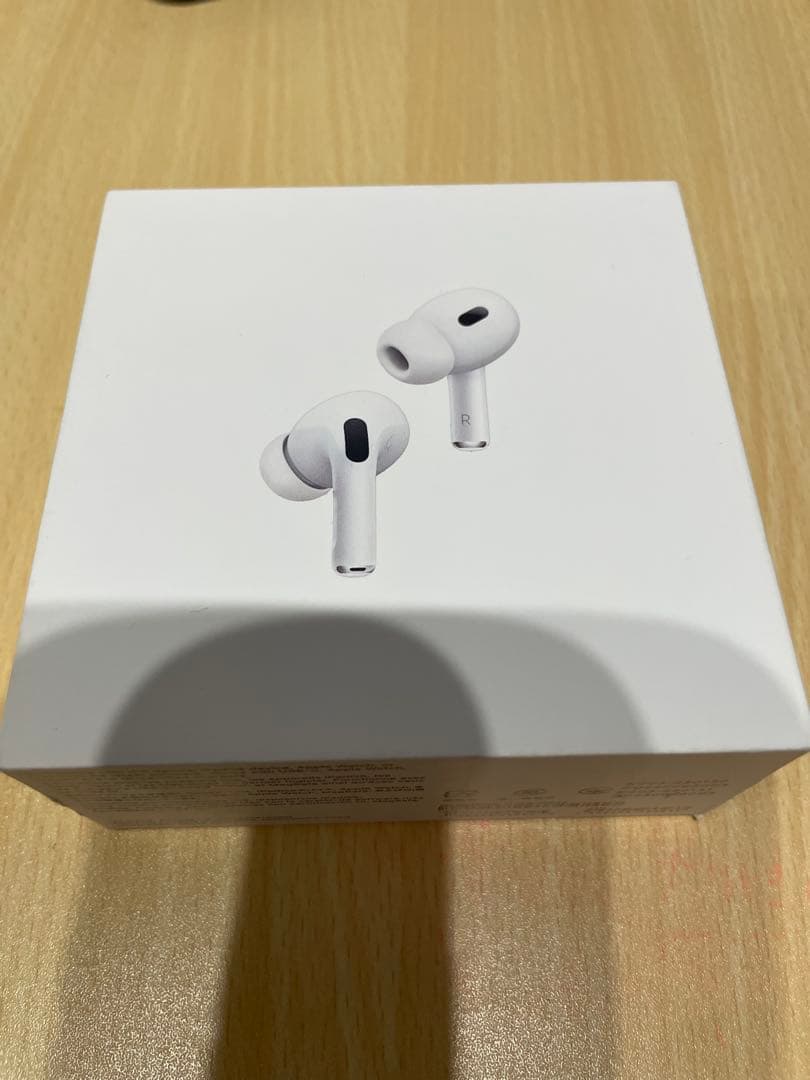 【美品】AirPods Pro 第2世代（MagSafe対応）本体・ケース付