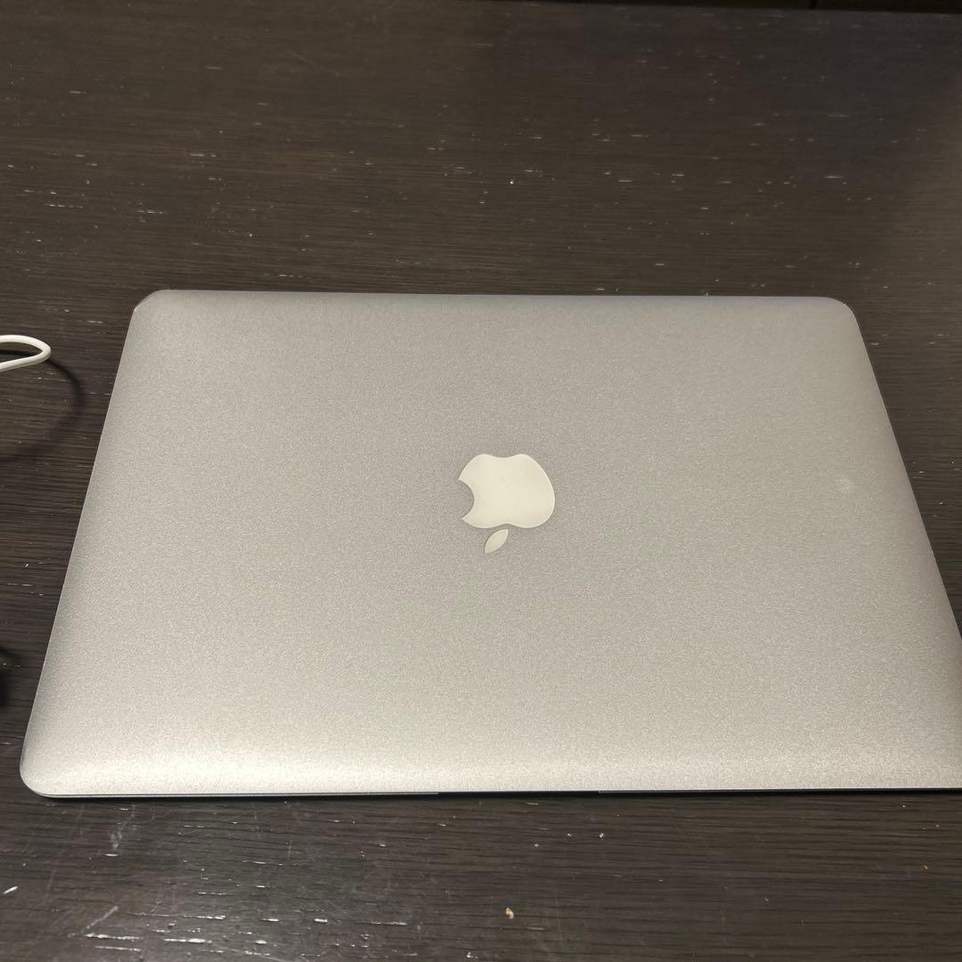 Apple MacBook Air 充電器付き 13inch 2015年