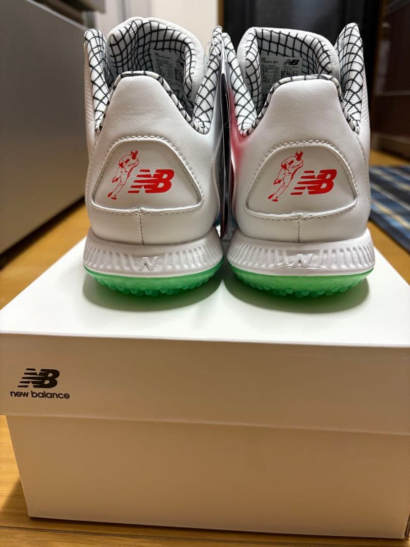 大谷翔平　NEW BALANCE FUELCELL OHTANI 1 TURF