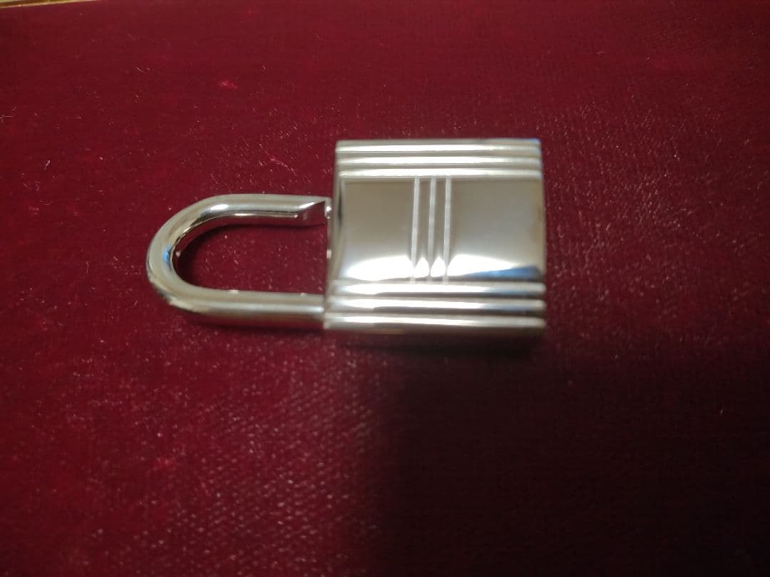 【極美品】HERMES エルメス 　カデナ南京錠　鍵2ケ