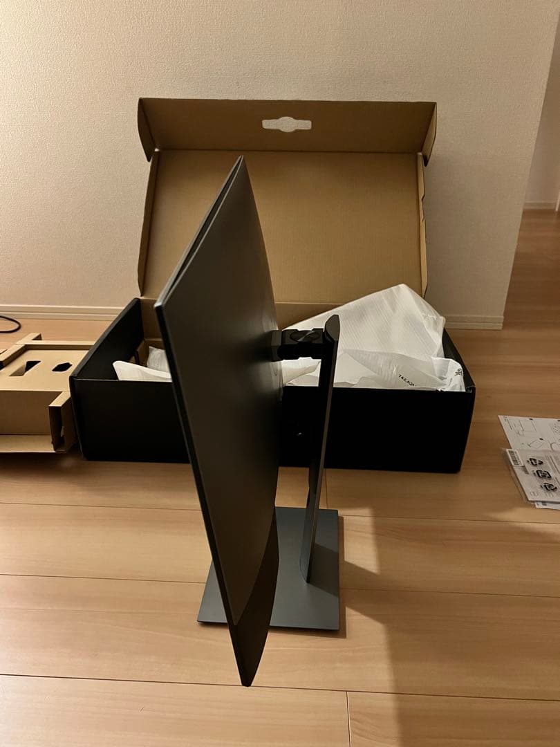 イ*ケ様 【美品】DELL U2719D 27インチ ディスプレイ本体 シルバー