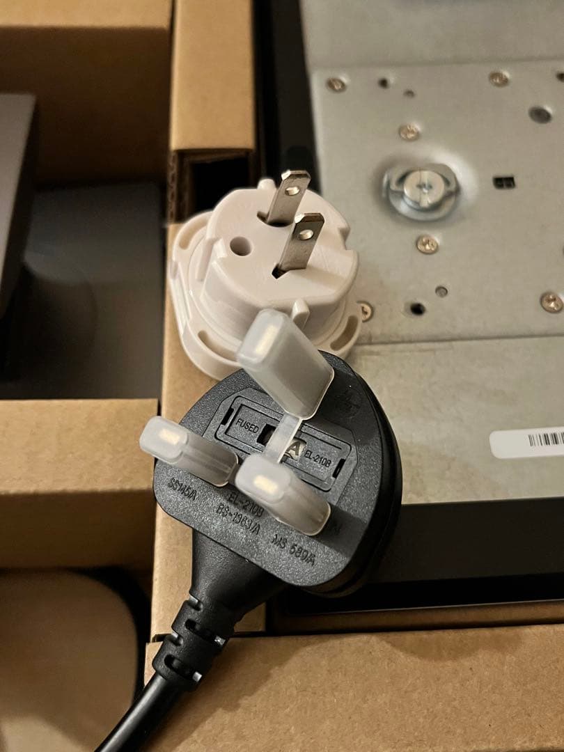 イ*ケ様 【美品】DELL U2719D 27インチ ディスプレイ本体 シルバー