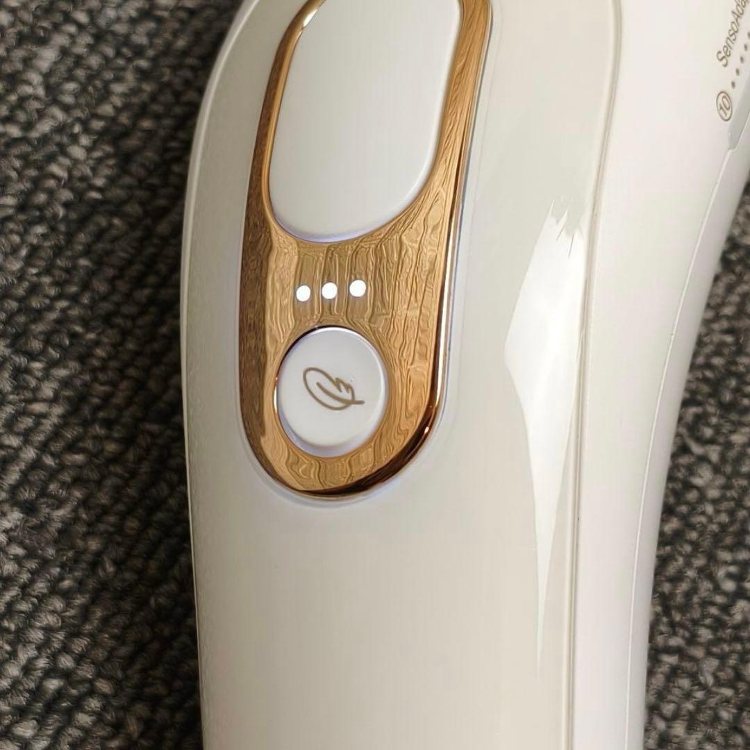 BRAUN IPL脱毛器 ポーチ付き Silk-expert Pro 5 VIO