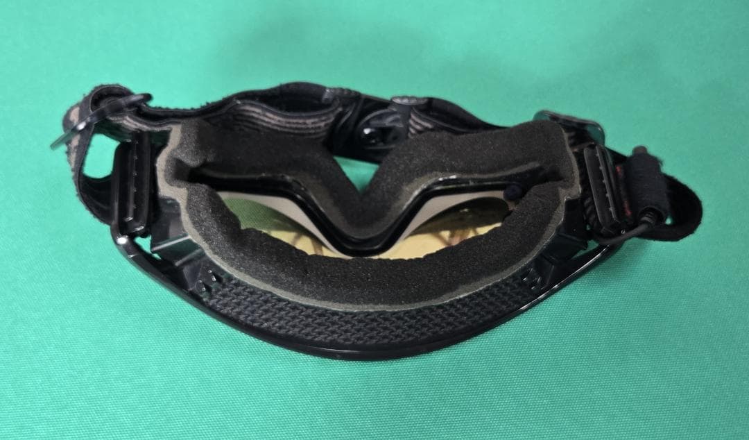 スワンズ　熱線ゴーグル　専用箱付き　専用バッテリー付き