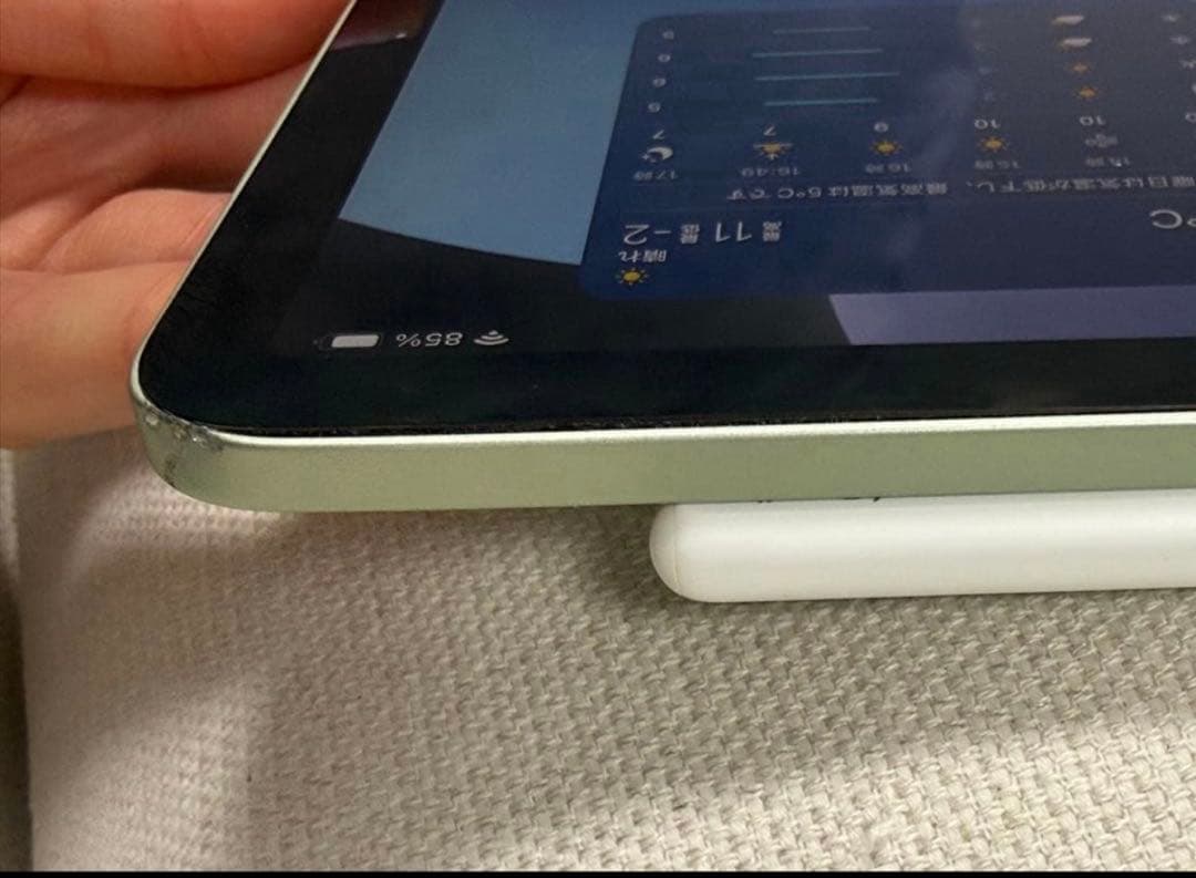 iPad Air 第4世代 (筐体傷あり) ケース&Apple Pencil付き