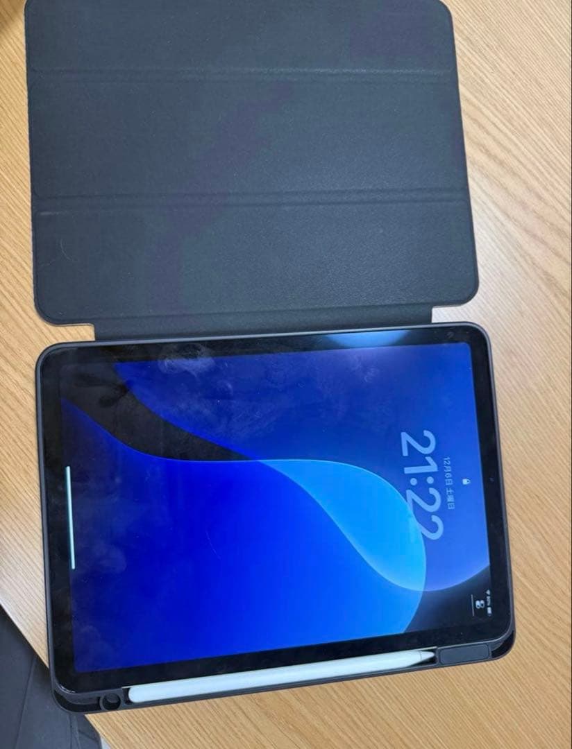 iPad Air 第4世代 (筐体傷あり) ケース&Apple Pencil付き