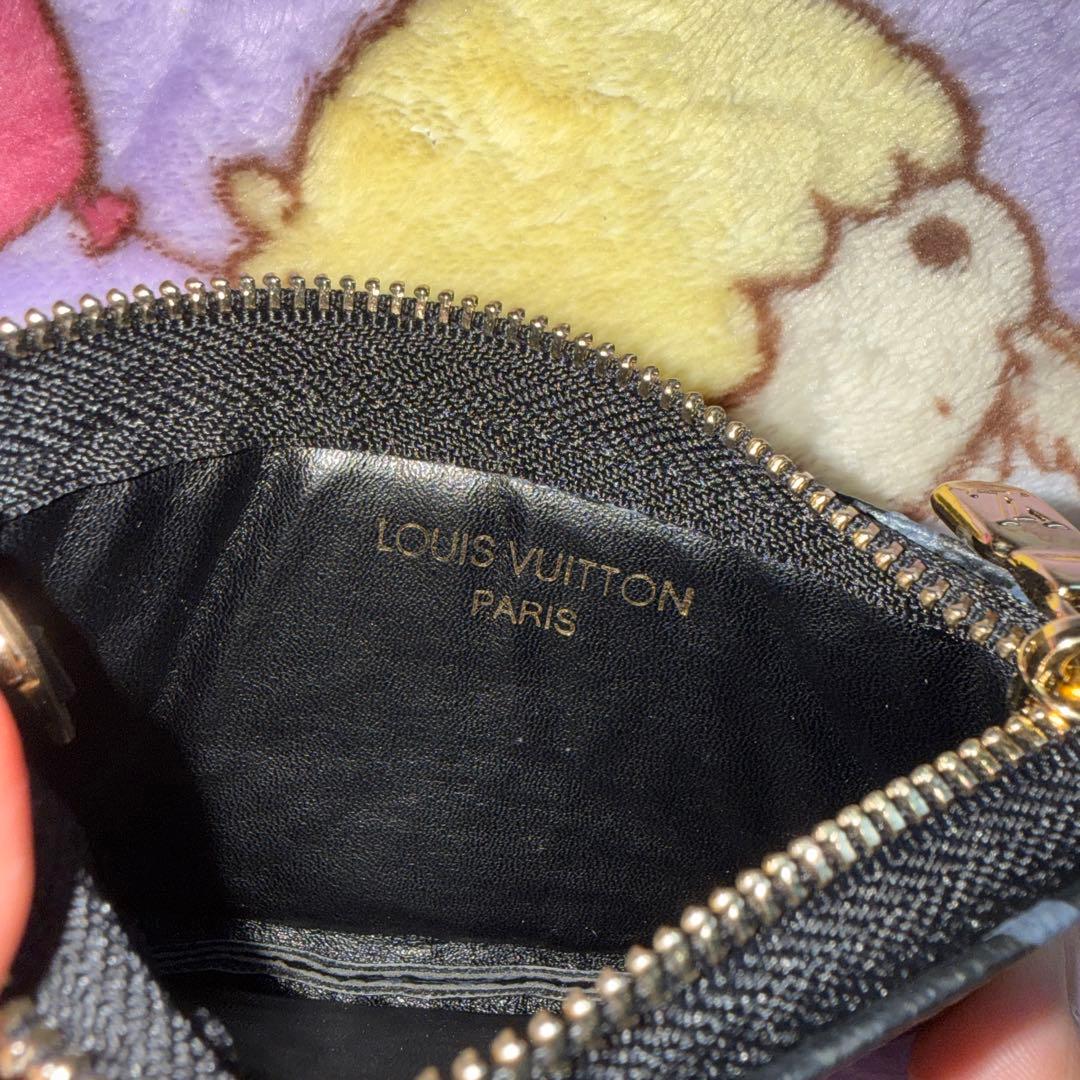 Louis Vuitton 黒 ケース