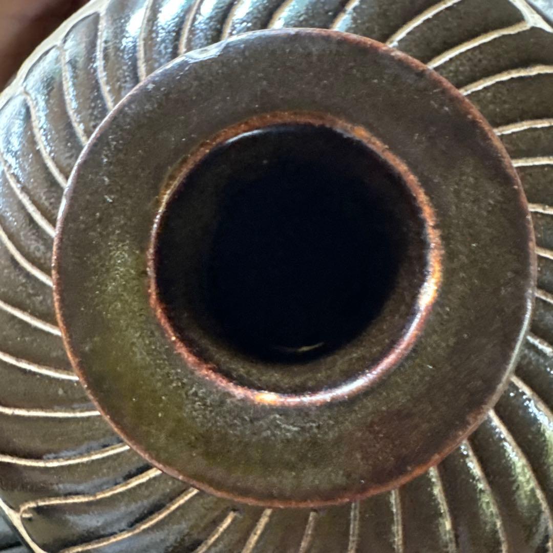 ‼️最後の値段‼️リサイクルFORT‼️new9/13唐物10‼️黒釉牡丹文梅瓶‼️箱入り