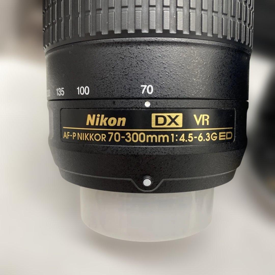 専用Nikon D5600 ダブルズームキッ18-55 VR＋70-300 VR