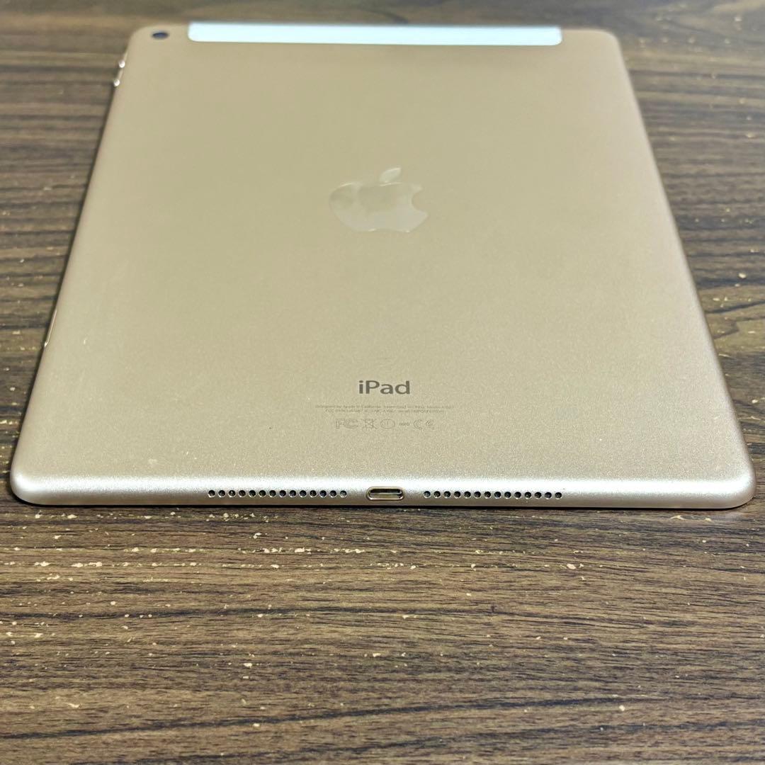 iPad本体 iPad Air 2 Wi-Fi+Cellular 64GB MH172J/A