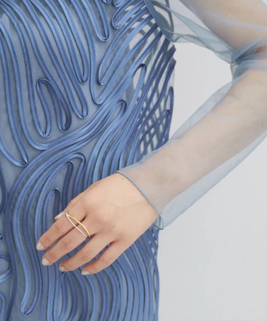 【オケージョン対応】ラインアートシアーワンピース