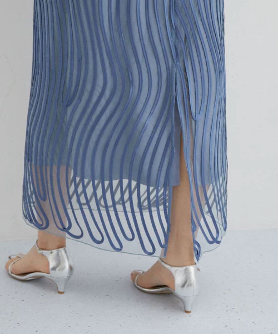 【オケージョン対応】ラインアートシアーワンピース