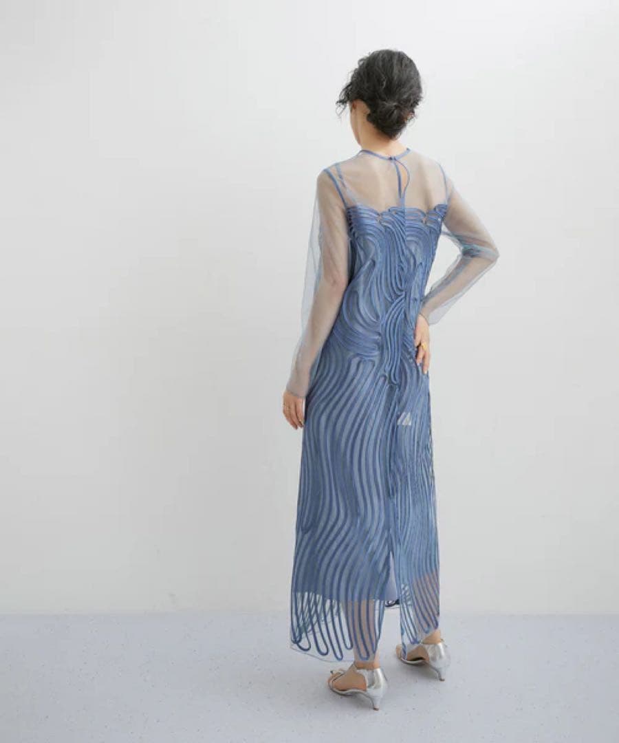 【オケージョン対応】ラインアートシアーワンピース