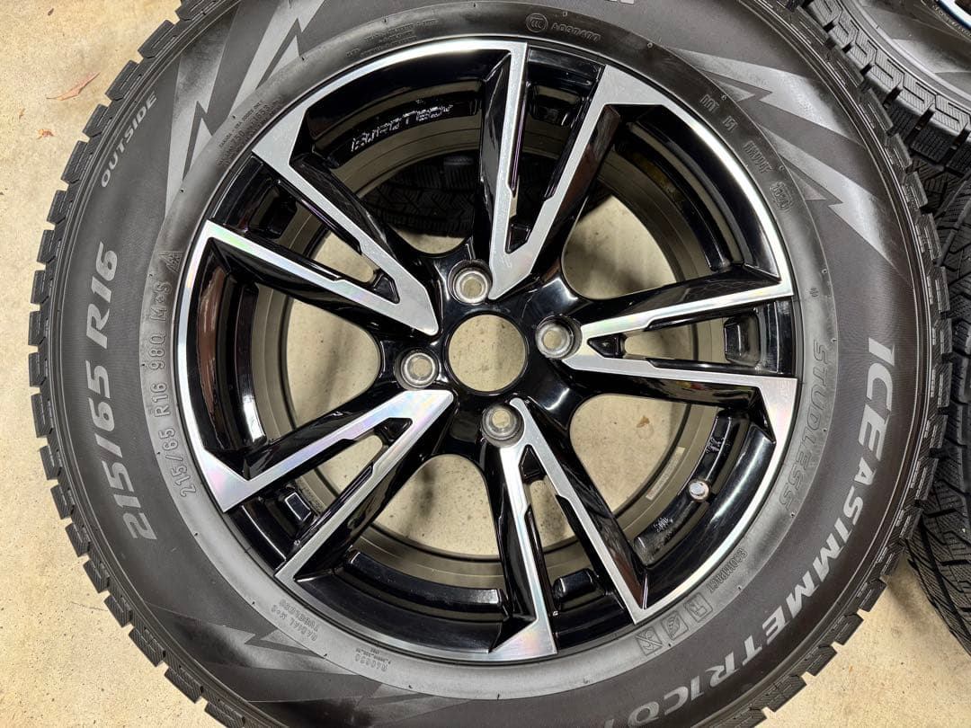 週末限定値下げ！プジョー2008スタットレスホイールセット 215/65 R16