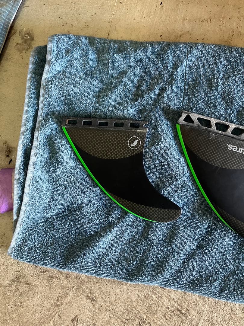 J JフローレンスFutures ミディアムサイズ　カーボン