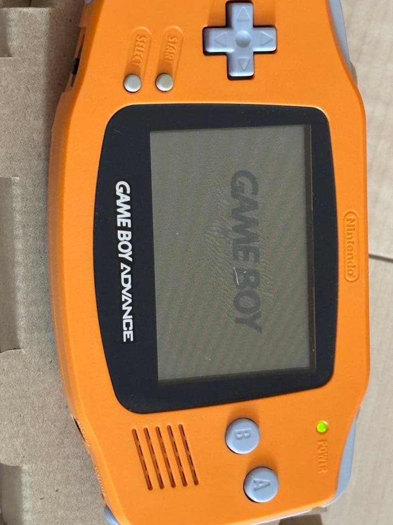 ゲームボーイアドバンス　オレンジ色（箱・取扱説明書付き）