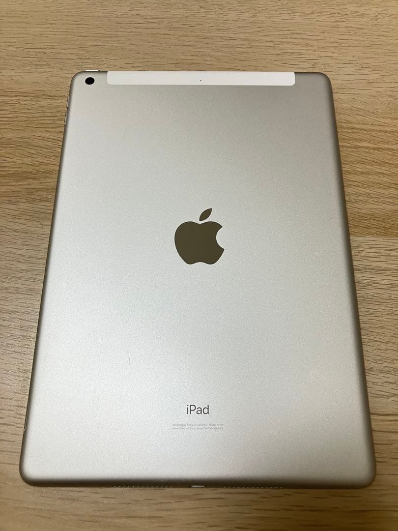 バッテリー容量98%★iPad 第7世代 32GB Wi-Fi セルラー ドコモ