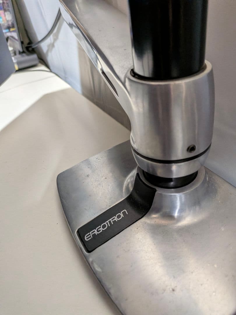 ALIENWARE モニター AW2521HF　エルゴトロンモニターアーム付