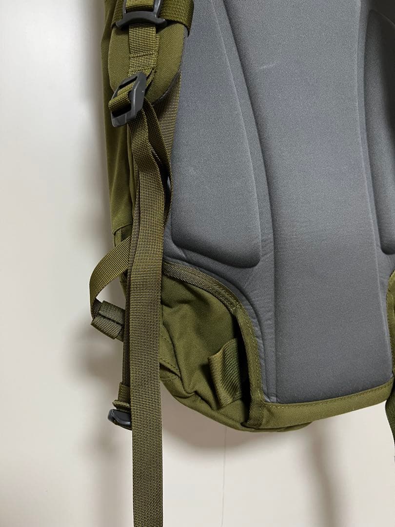 PLUS ONE WORKS マキリ25L makiri オリーブ プラスワン