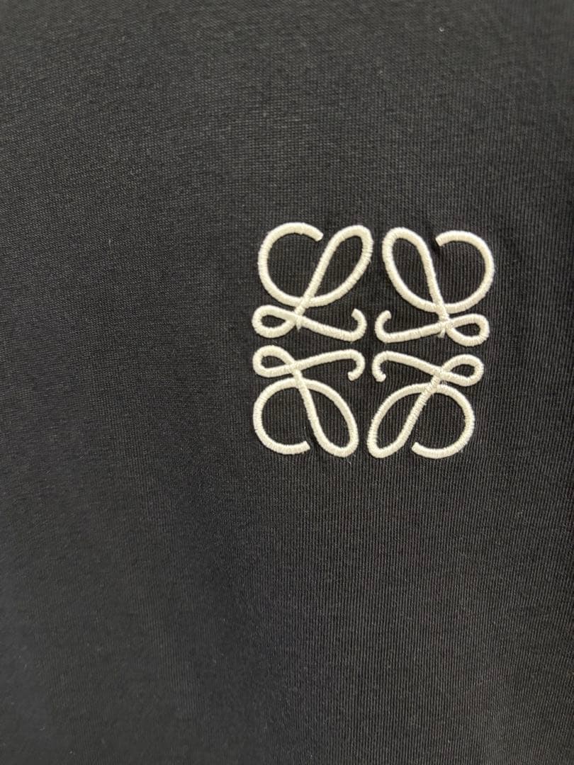 ロエベTシャツ　ブラック　レディース