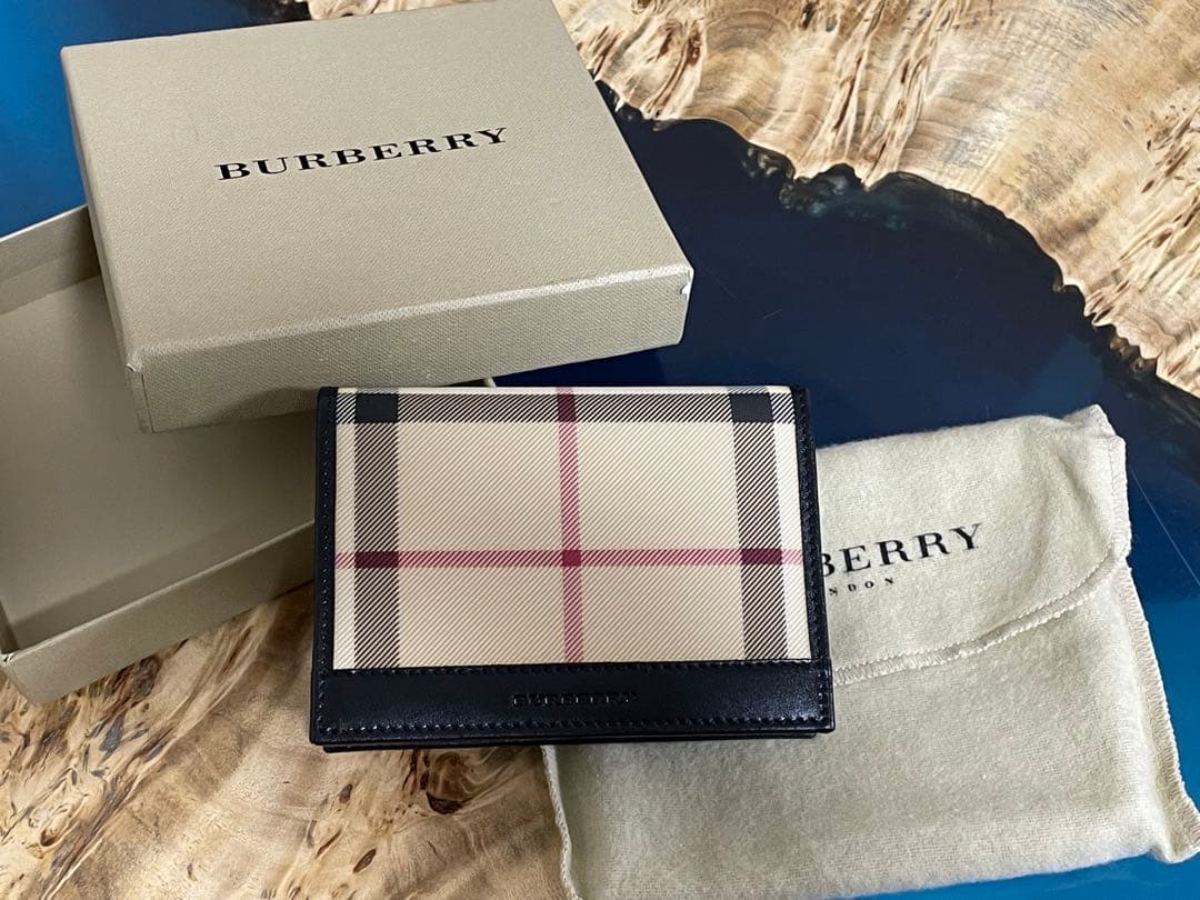 バーバリー Burberry 新品未使用 名刺ケース カードケース