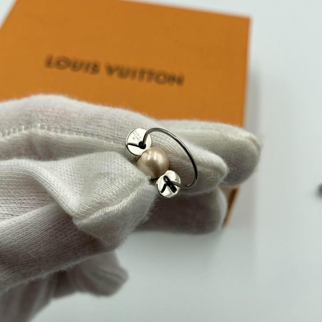 ！美品！　ルイヴィトン　ピアス　V シルバー