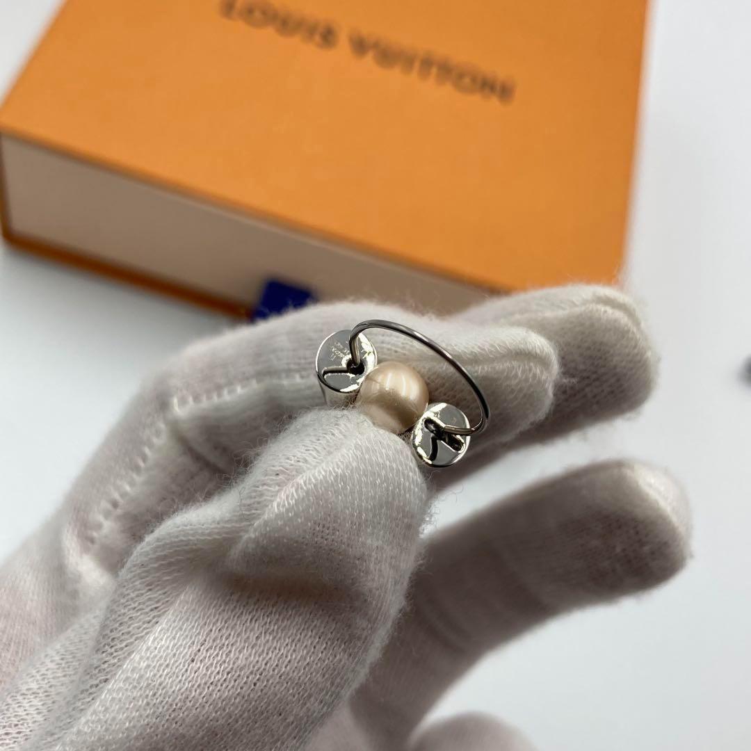 ！美品！　ルイヴィトン　ピアス　V シルバー