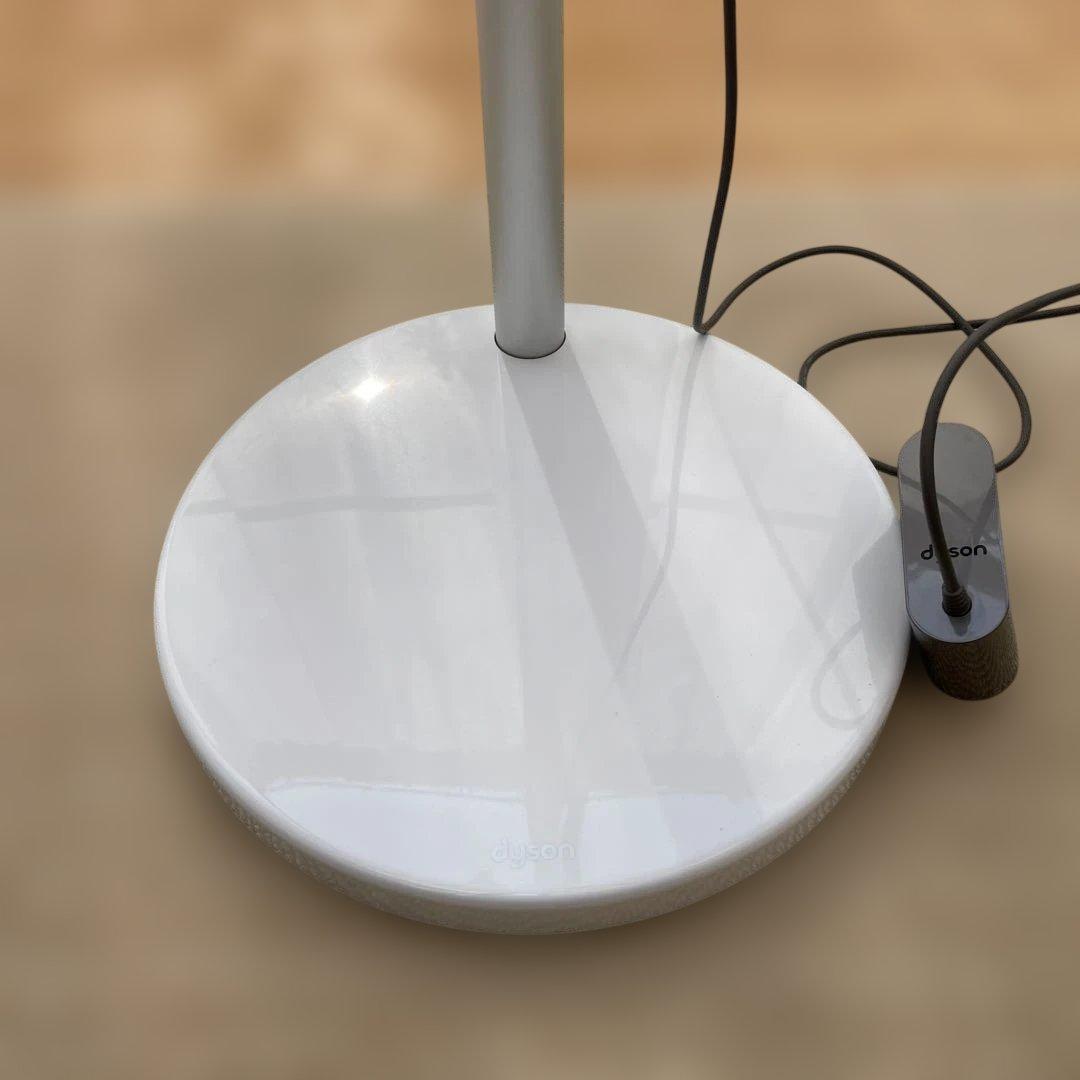 Dyson ダイソンsv18 純正ドック　アタッチメント多数