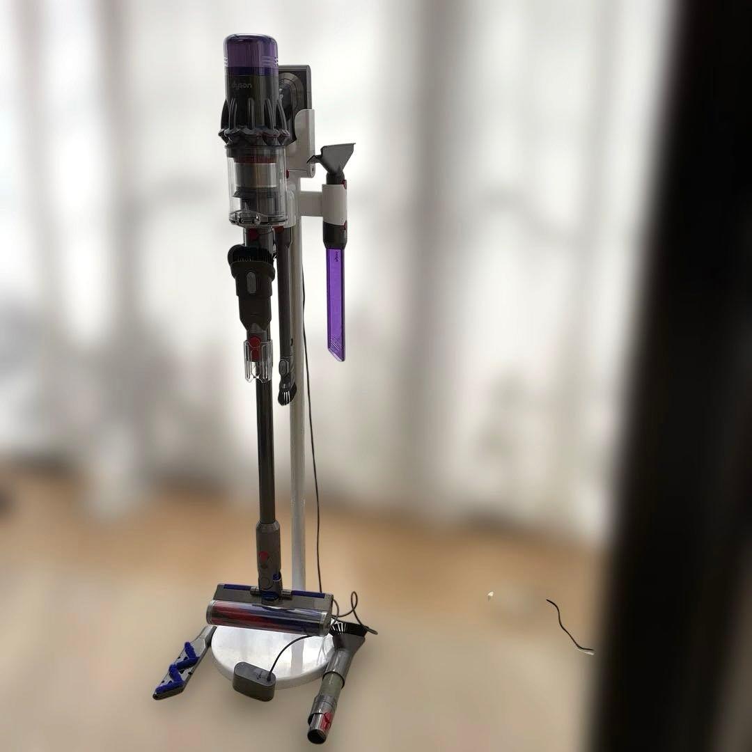 Dyson ダイソンsv18 純正ドック　アタッチメント多数