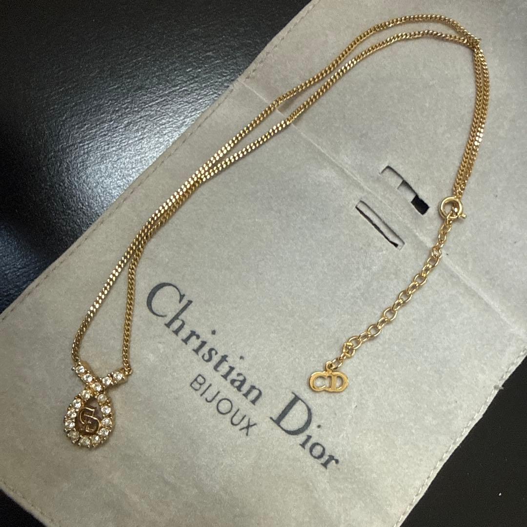 Christian Dior ラインストーン付きCDロゴネックレス　ゴールド美品
