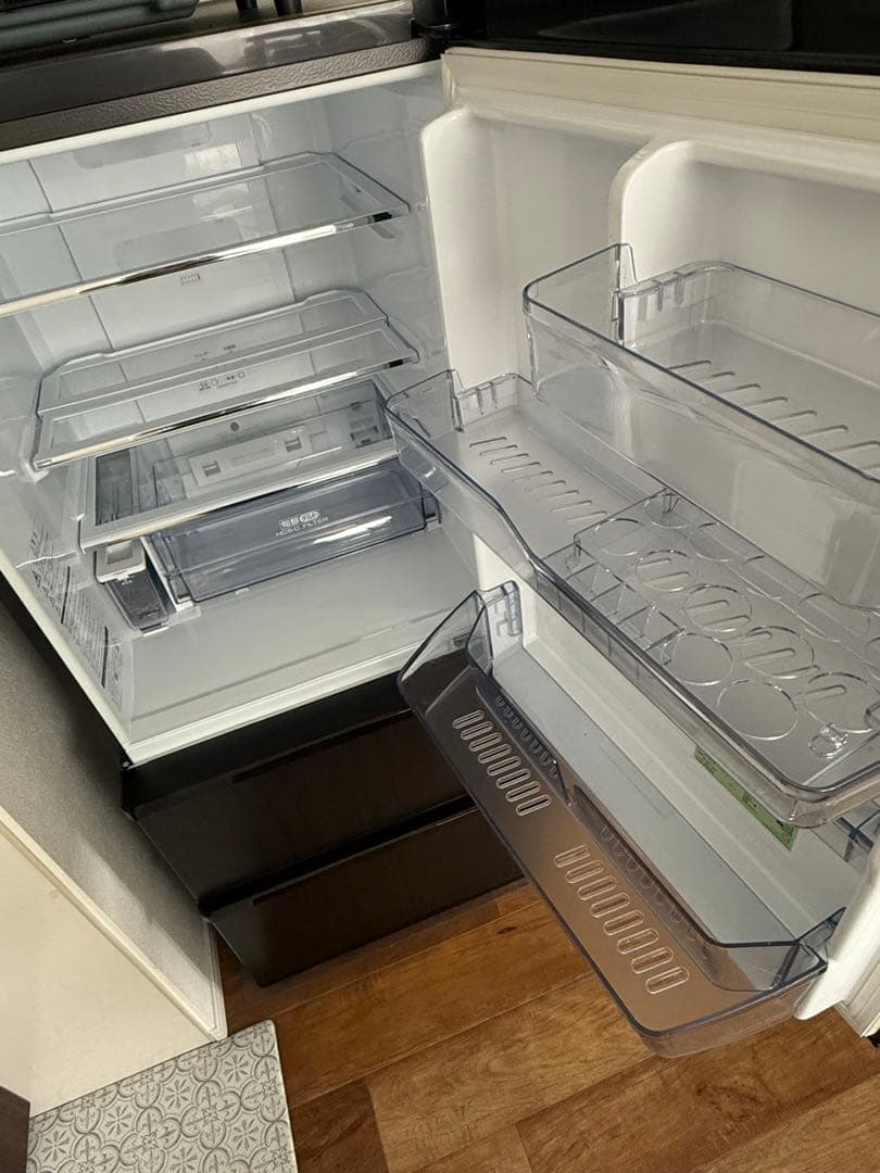 AQUA ノンフロン冷凍冷蔵庫　AQR-SV27P