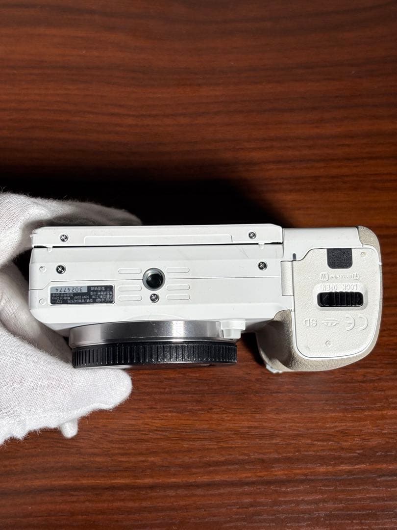 SONY ミラーレスカメラ α6100 ホワイト ダブルズームレンズセット