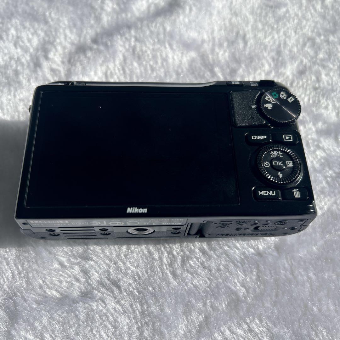 Nikon 1 J2 ブラック　本体　ミラーレス　軽量