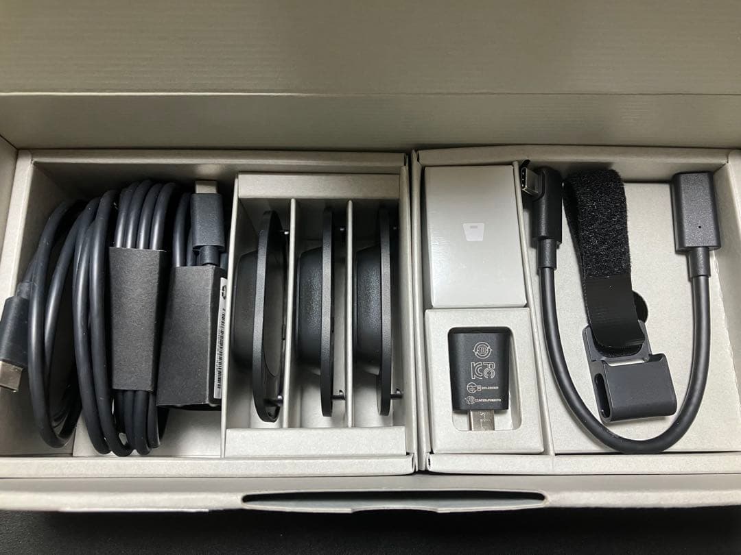 VIVE Ultimate Tracker 3+1 Kit ベルトセット