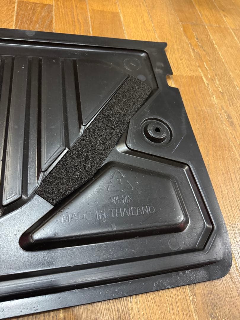 【純正】ハイラックス ベッドライナー テールゲート部 ＋　上部プロテクター