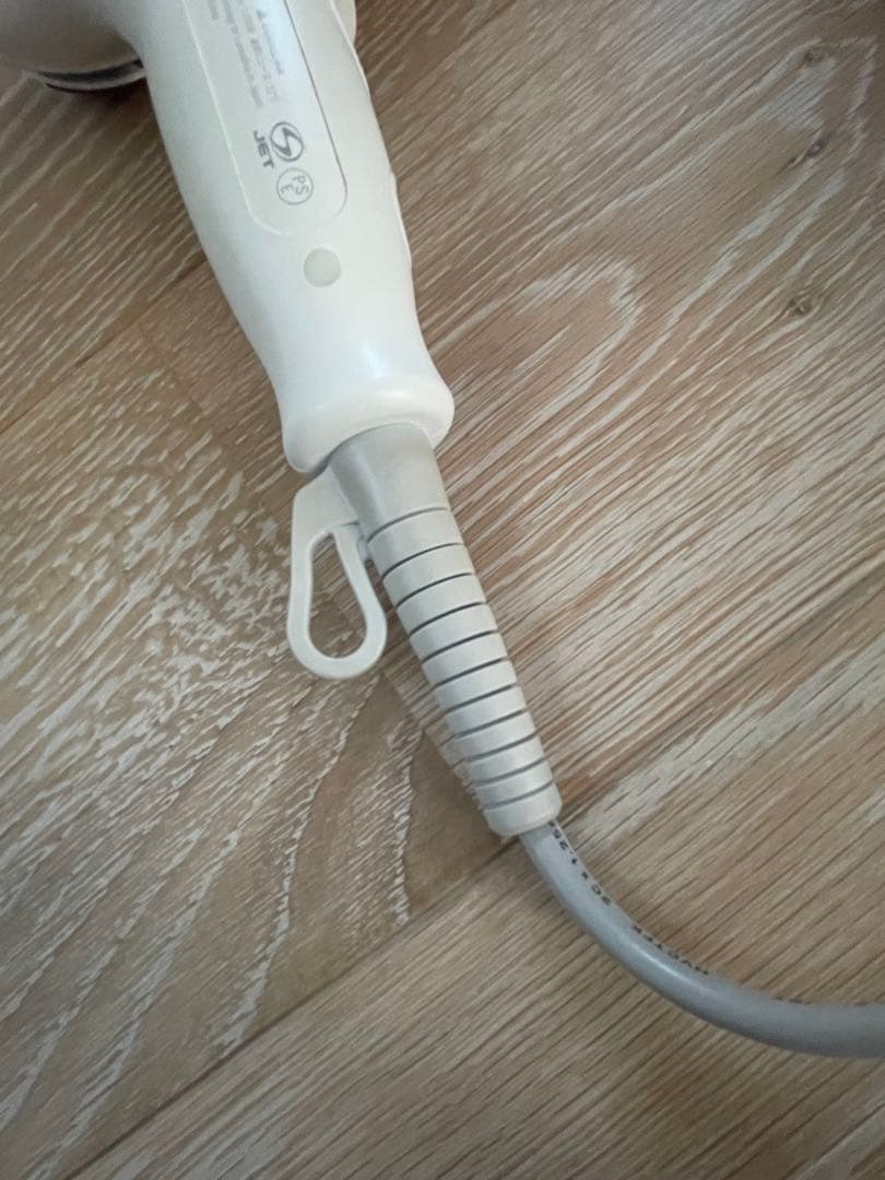 リュミエリーナ　レプロナイザー 3D plus ヘアビューロンヘアビューザー