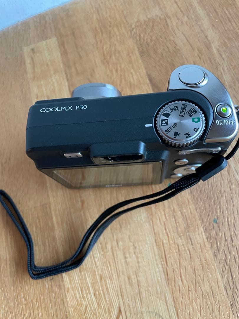 Nikon COOLPIX P50 本体と付属品　匿名配送