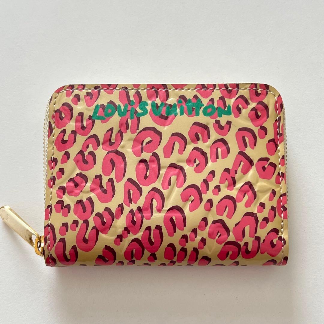 Louis Vuitton ヒョウ柄 レオパード ケース ピンク