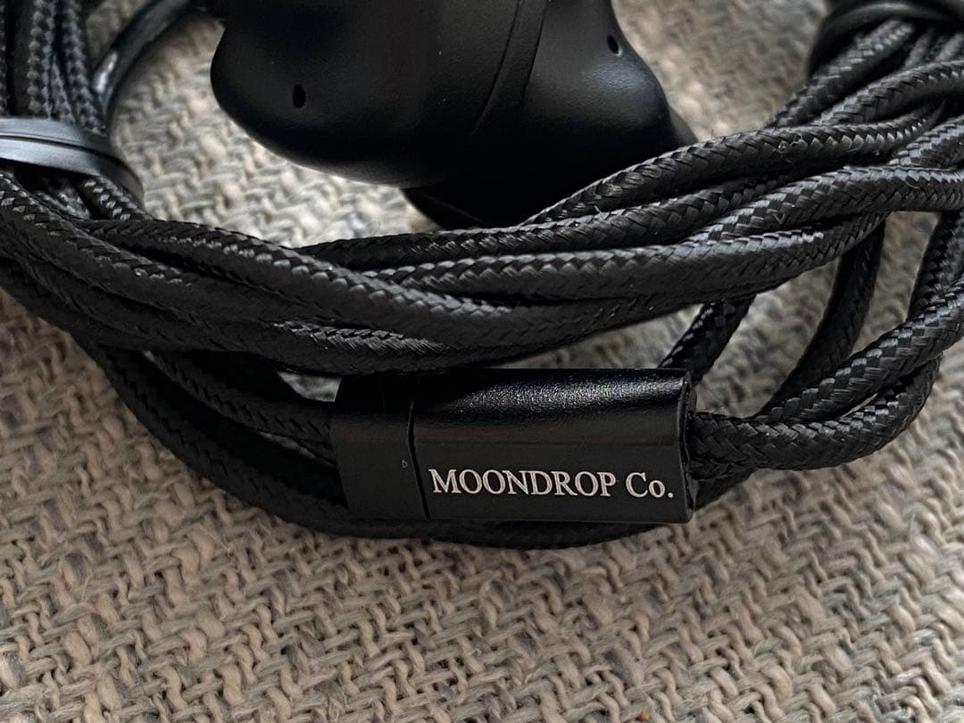 水月雨 MOONDROP 耳掛け式 カナル型 イヤホン Aria ブラック⑦