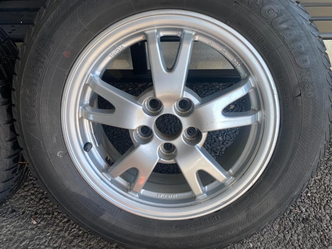 30プリウス純正 15インチ＆195/65R15 ice GUARDスタッドレス