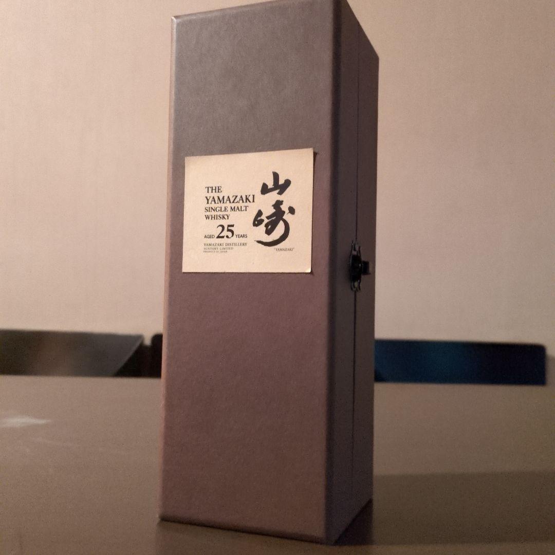 A*n様 山崎 25年 シングルモルトウイスキー 700ml　空瓶　空箱　美品