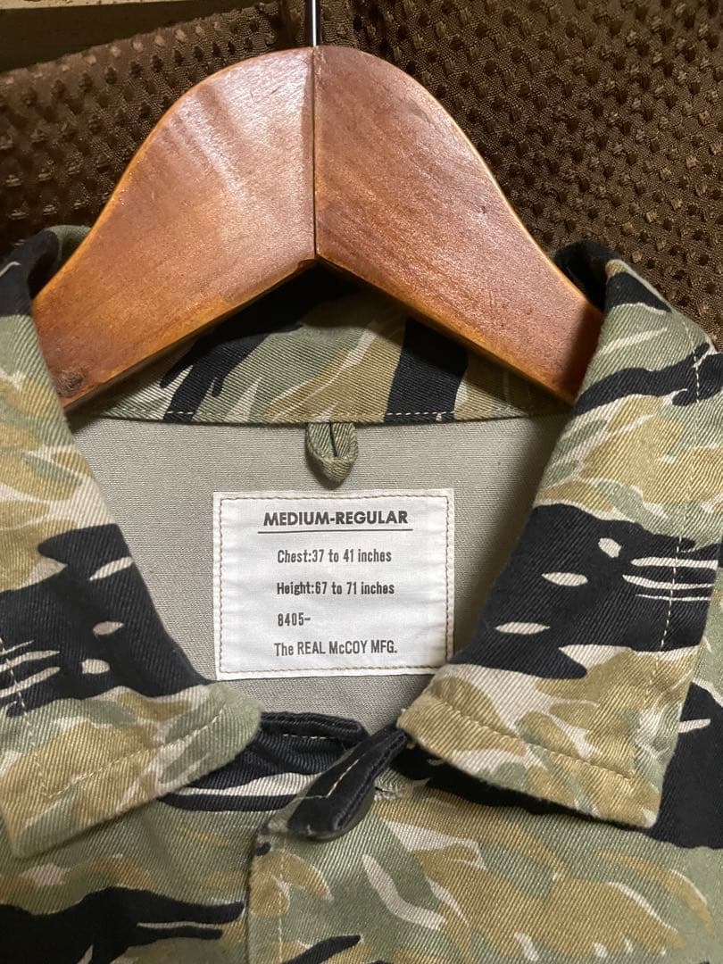 ジャケット・アウター TIGER CAMOUFLAGE SHIRT / TADPOLE
