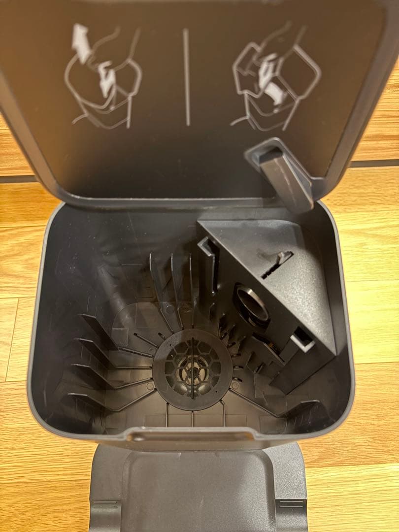 Irobot Roomba i7+ アイロボットルンバ i7+