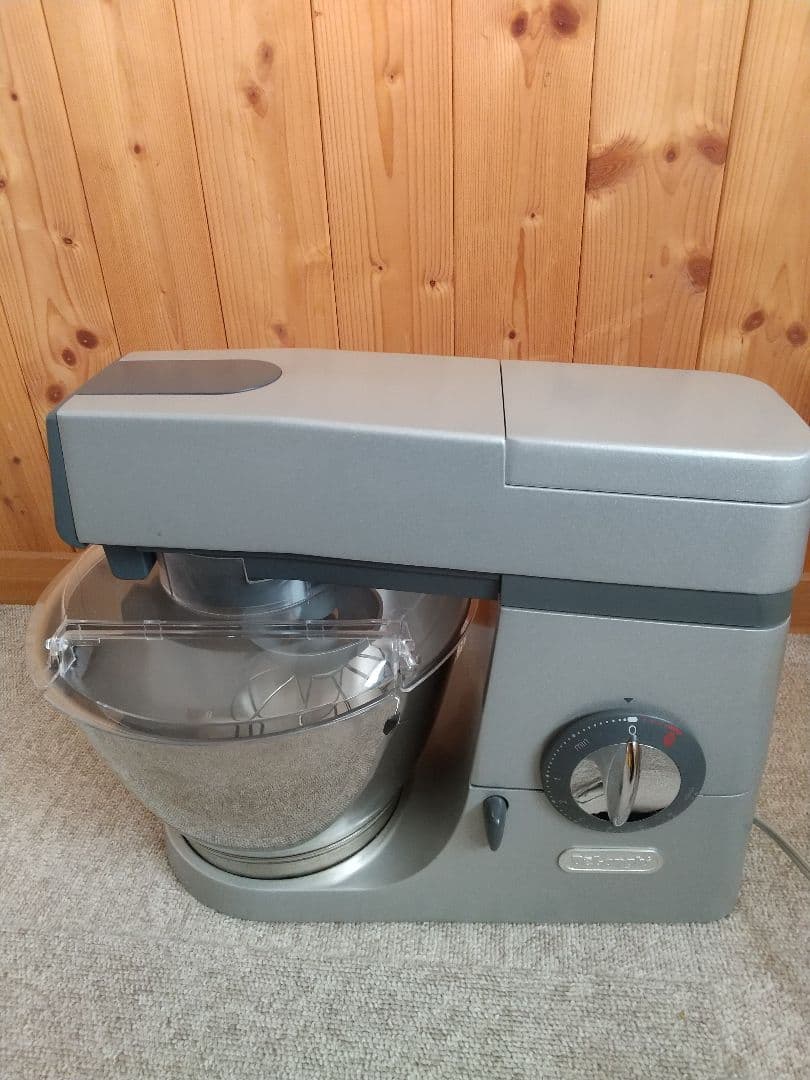 デロンギ　キッチンマシン・シェフクラシック　KM4000