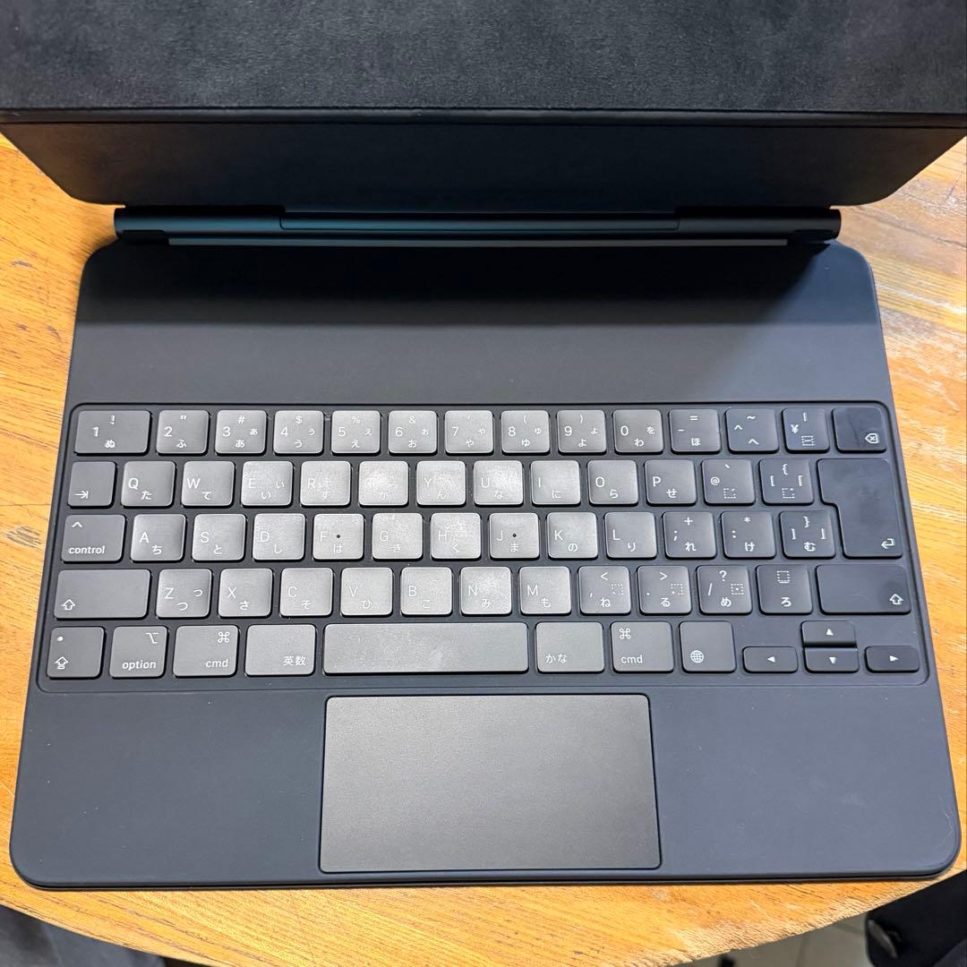 と*も様 13インチiPad Air（M2）用Magic Keyboard