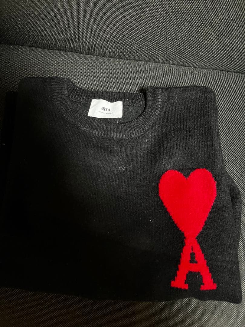 ami ハート刺繍 クルーネックニット